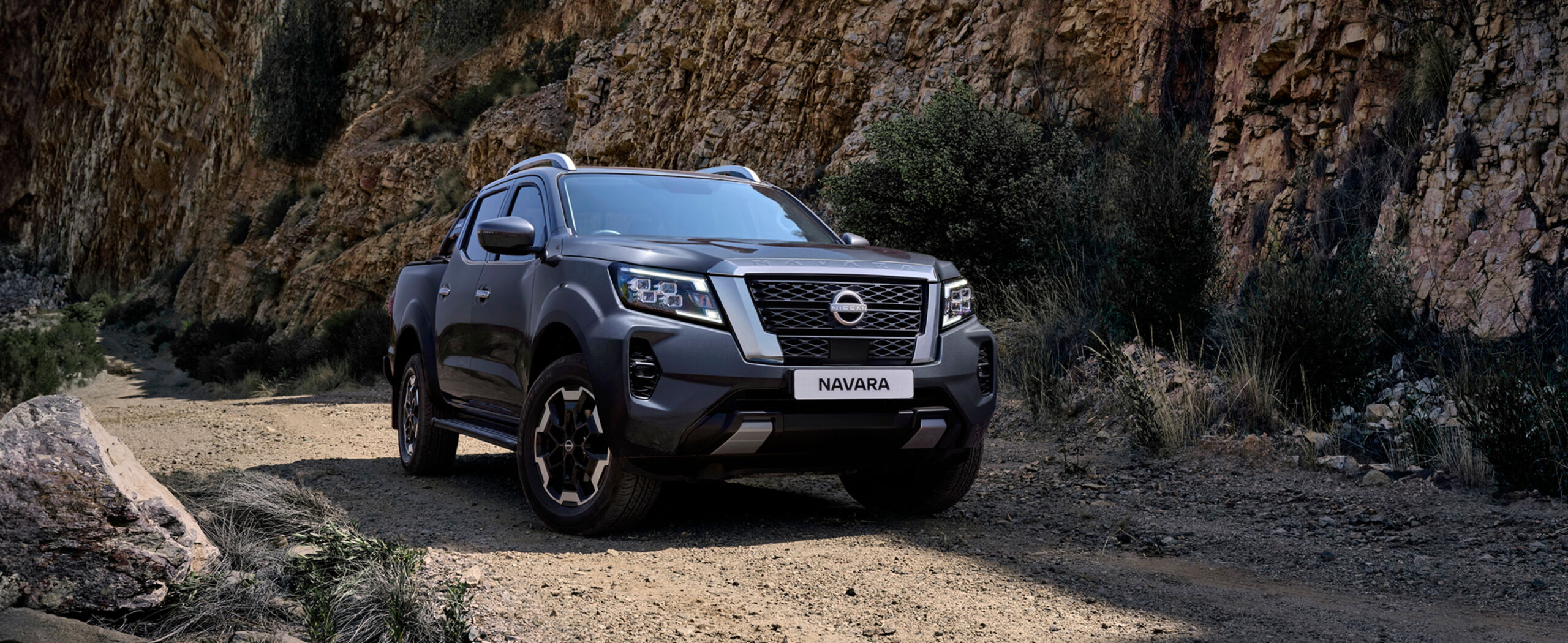 nissan-navara-le-model_desktop_oct-2024